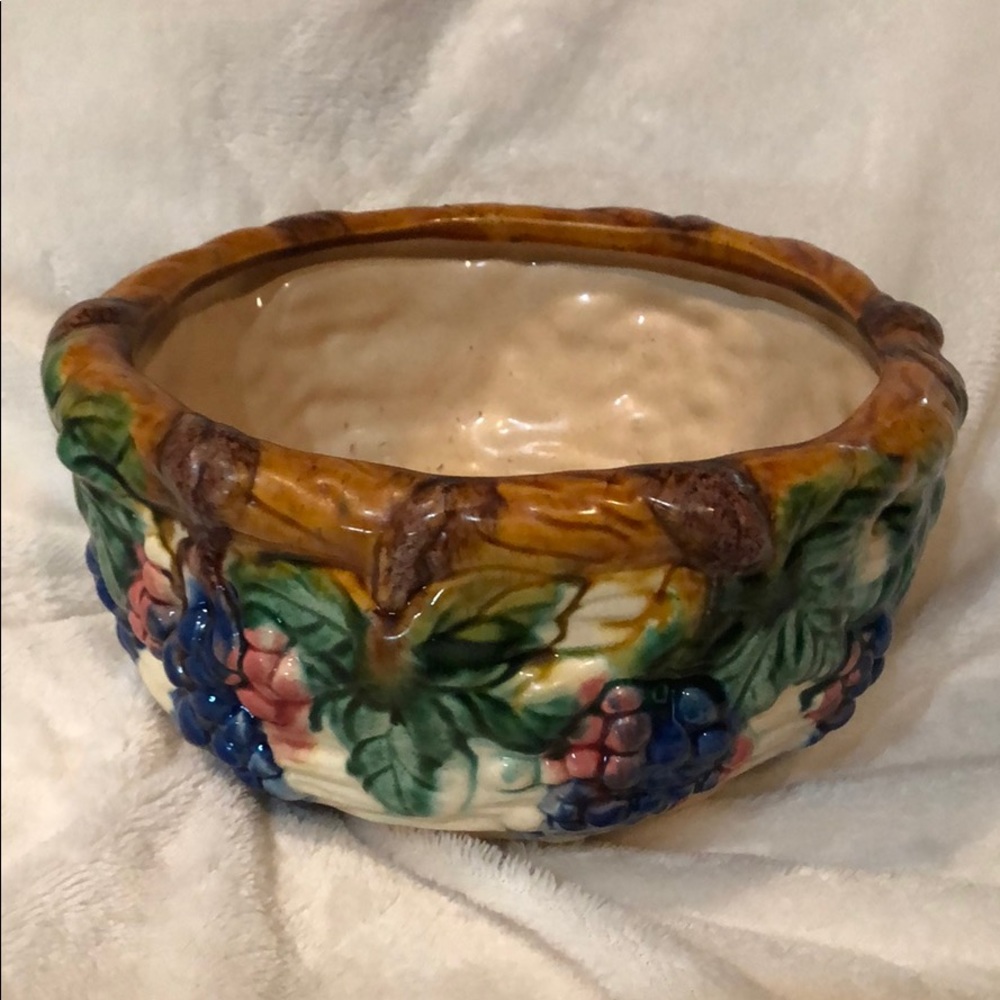 Decorative Grape wine container bowl